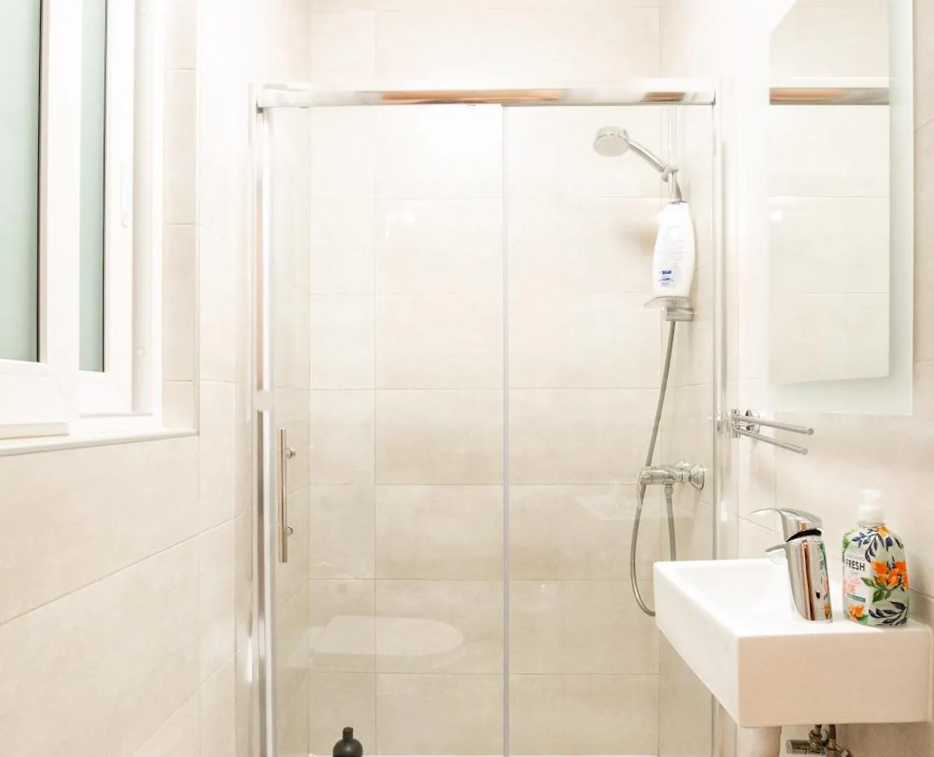 Brand New 2 Bed 2 Bath Apartment In Sliema By The Sea