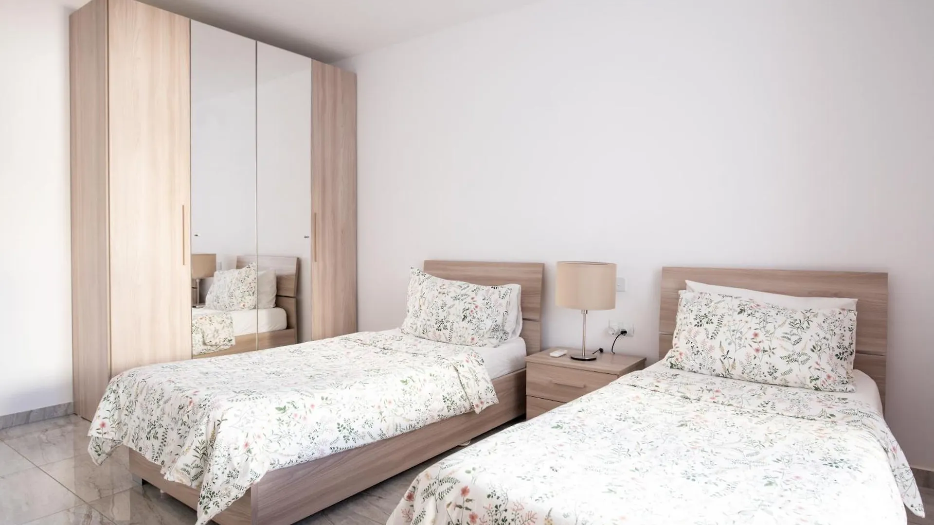 Brand New 2 Bed 2 Bath Apartment In Sliema By The Sea 0*,  Malta